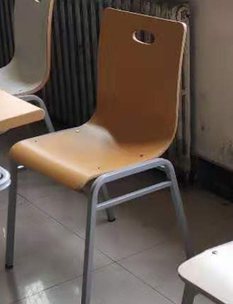 椅.jpg